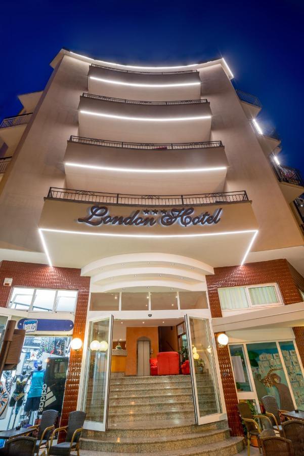 Hotel London 카톨리카 외부 사진